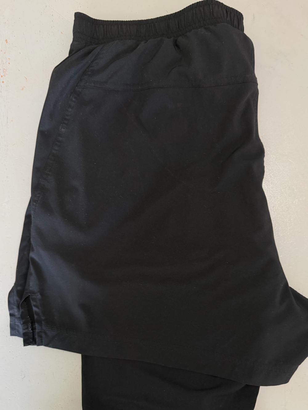 ALO Men's Black Athletic Shorts